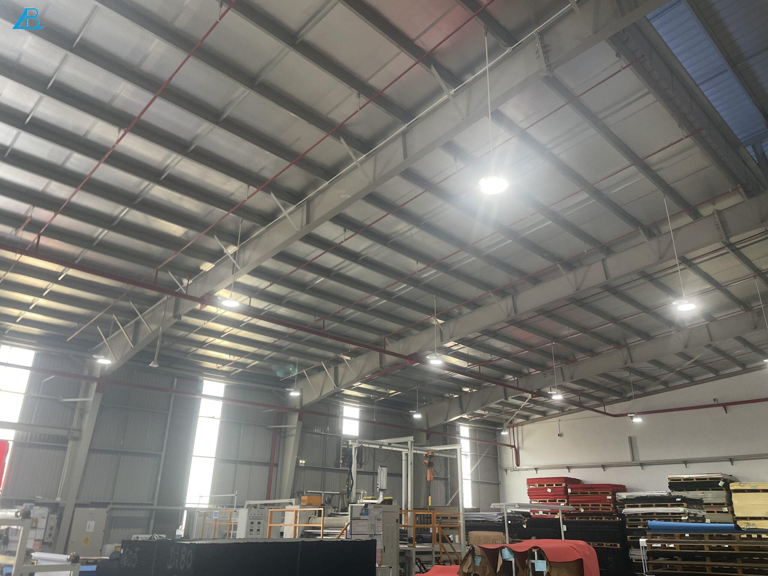 diện tích và số lượng lối thoát nạn đối với nhà cao tầng